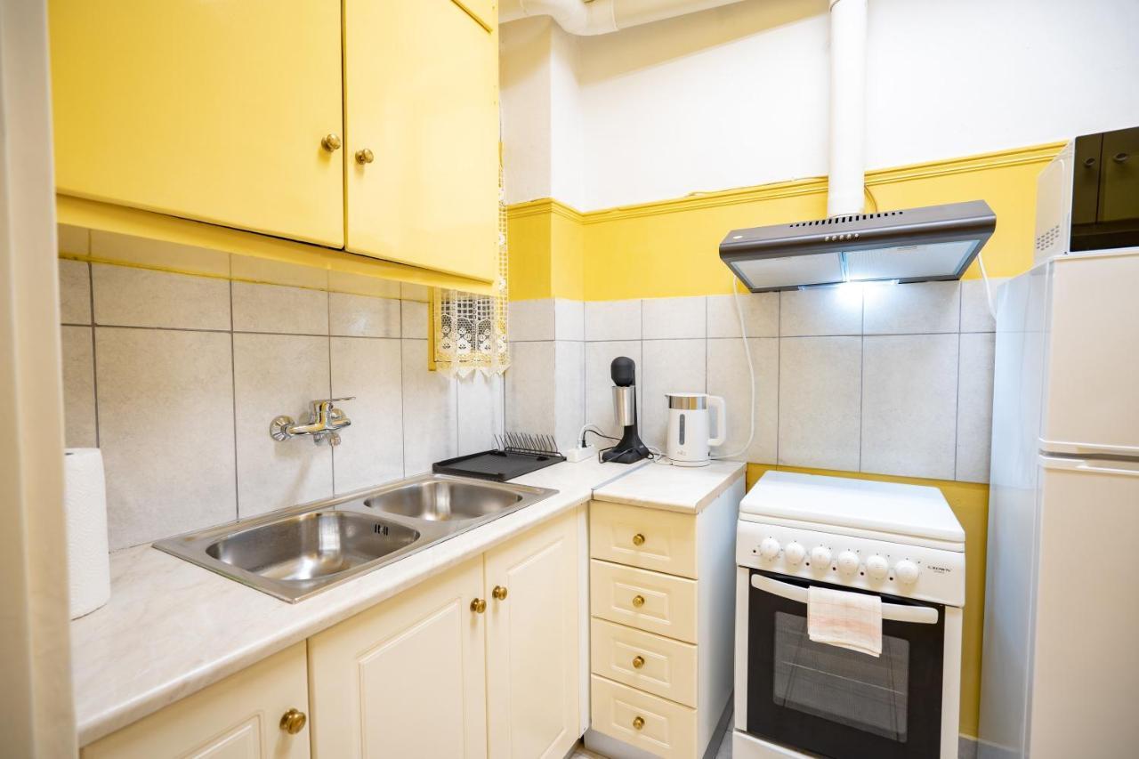 Ampelokipi Metro St. 2 Bedrooms 6 Pers. Apartment Athen Eksteriør bilde