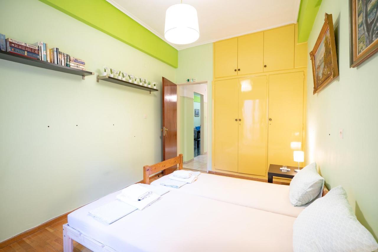 Ampelokipi Metro St. 2 Bedrooms 6 Pers. Apartment Athen Eksteriør bilde